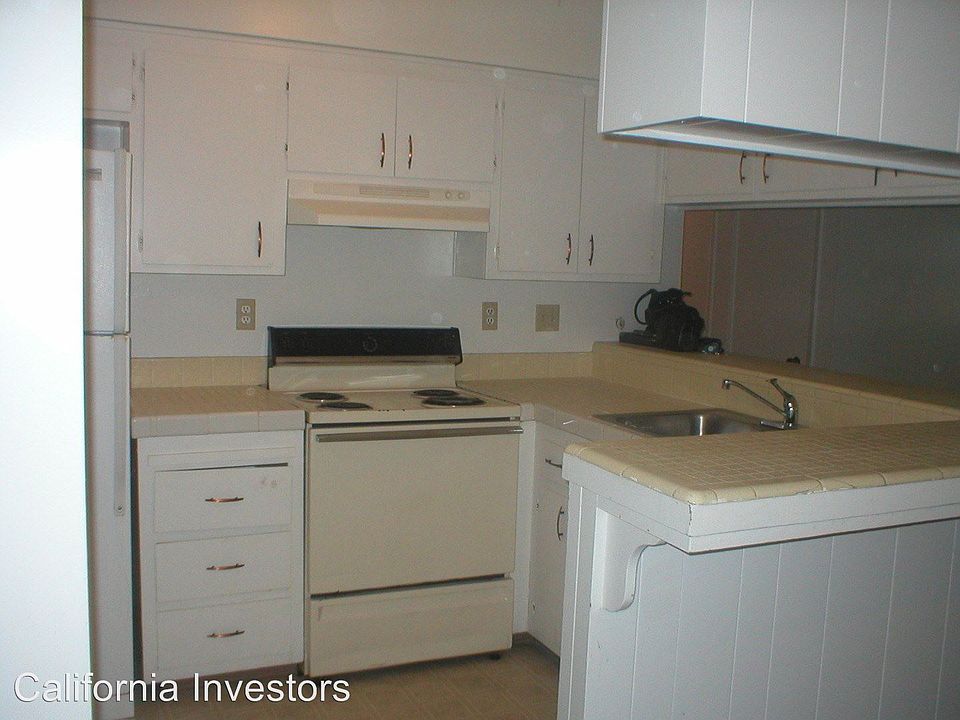 2nd image of 5575 Keoncrest Cir APT 1