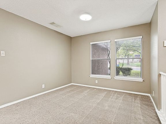 5th image of 9203 Gambier Dr