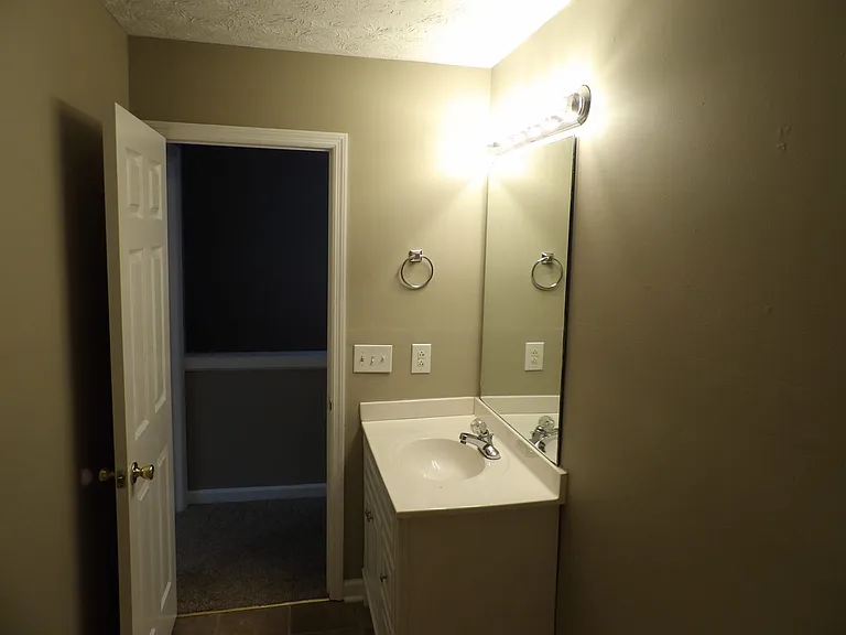 244 Meadowview Dr #12 — Photo 64