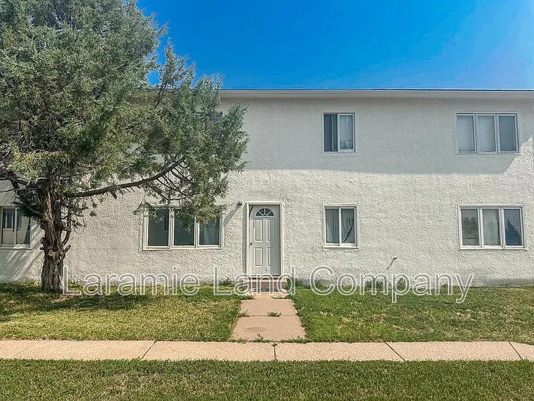 1268 N 6th St #B — Photo 1