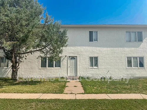1268 N 6th St #B Photo 1