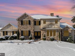 63 White Pine Dr, Hershey, PA 17033