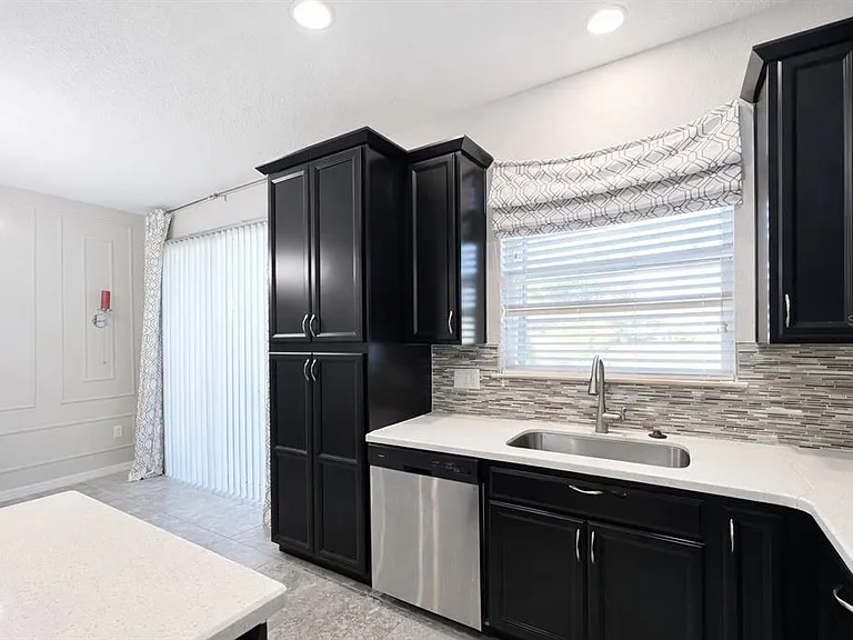 3749 Brighton Park Cir — Photo 9
