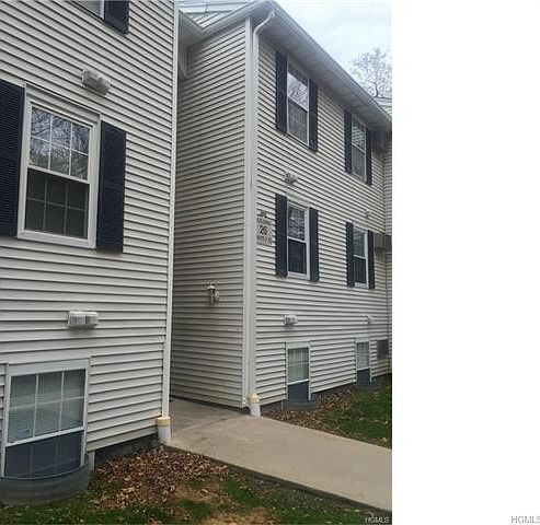 1st image of 26 Lexington Hl Unit 9