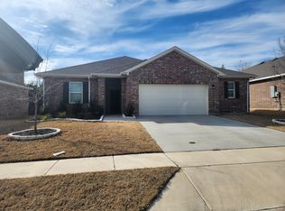 2421 Frio River Rd, Red Oak, TX 75154