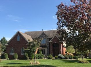 2010 White Oak Ln, Highland, IN 46322