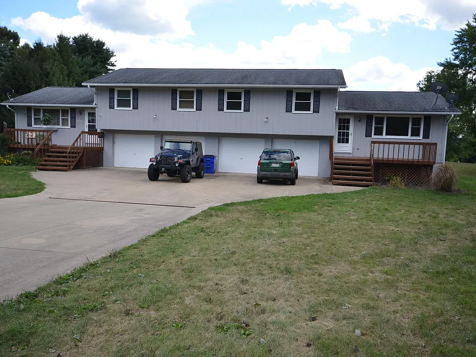 1758 Meadowlark Dr