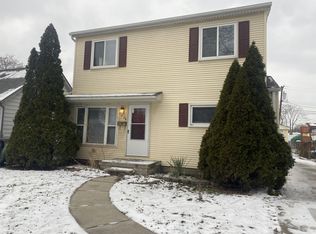 6024 Jackson St, Taylor, MI 48180