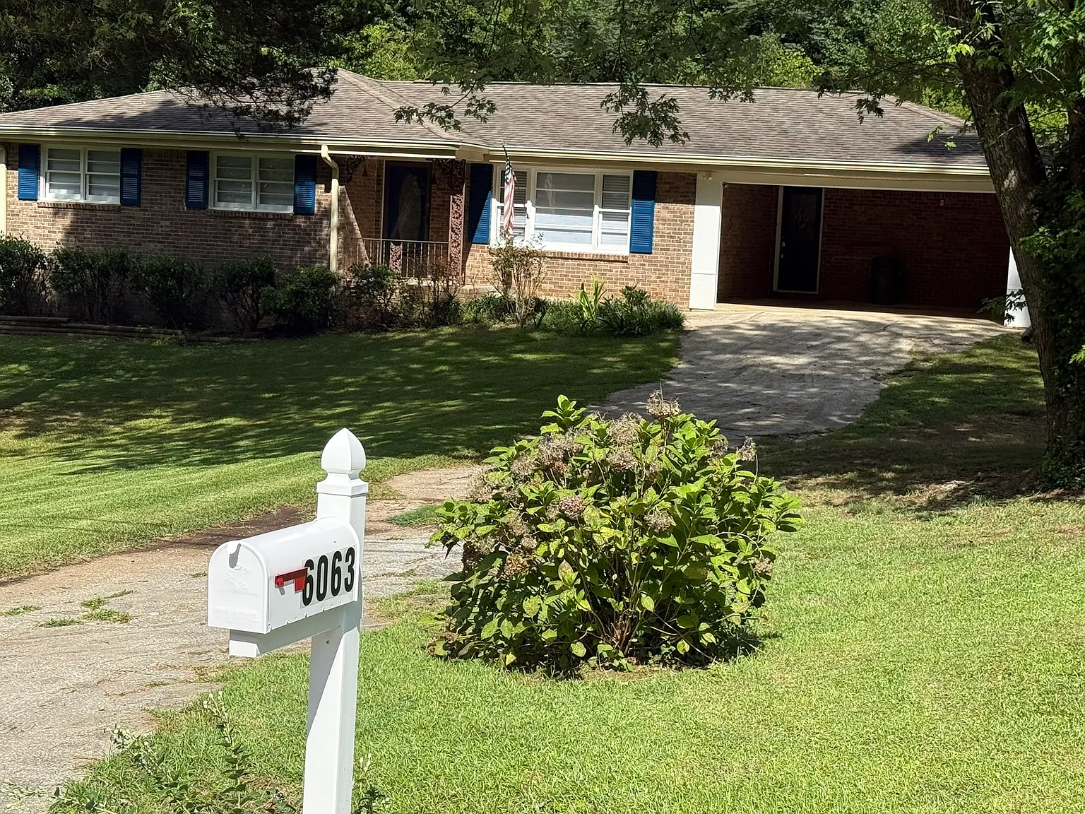 3 bed, 1236 sqft, $2,125 — Photo 1
