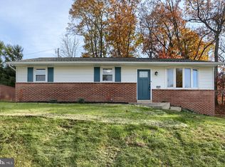 4903 Creek Dr, Harrisburg, PA 17112