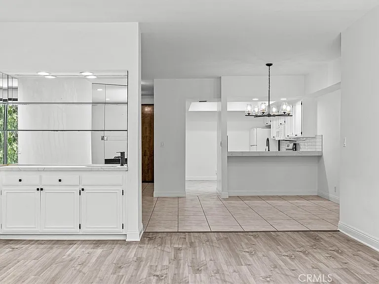 1630 S Bentley Ave #103 — Photo 13
