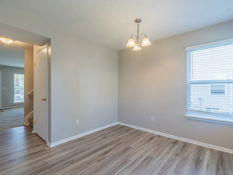 484-486 Applegate Ln #486 — Photo 32