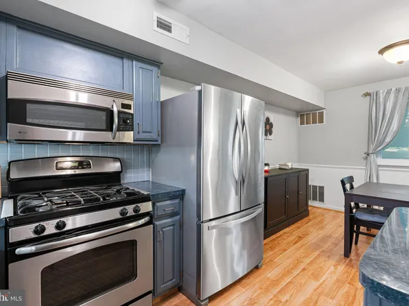 411 N Stiles Ave #C2, Maple Shade, NJ 08052