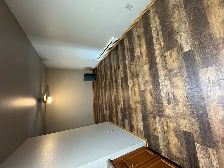 930-932 934 Iowa Ave #8 — Photo 6