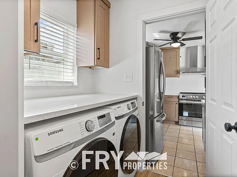 3446 N Adams St — Photo 25