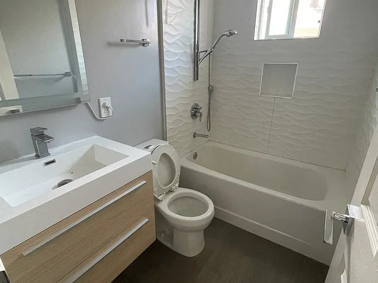 500 Marine View Ave — Photo 12
