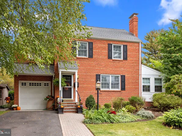400 W Palmer St, Morrisville, PA 19067