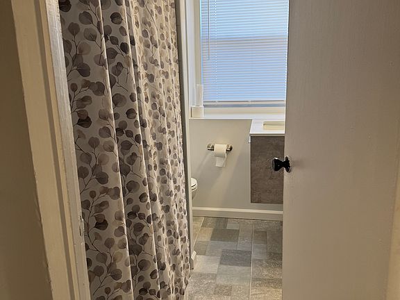 3rd image of 7922 Sheriff Rd