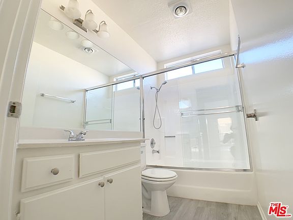 2nd image of 12217 Pacific Ave APT 1
