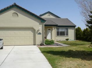 2215 Solitude Dr, Reno, NV 89511