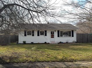 14 Corte Real Ave, East Falmouth, MA 02536