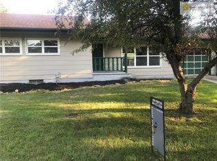 512 Silverado Trl, Belton, MO 64012