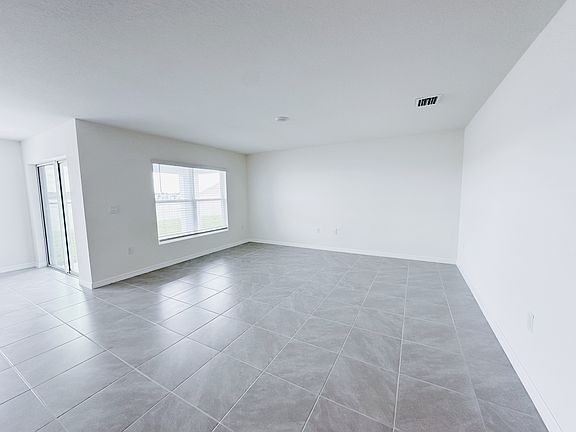 4th image of 7137 SW 136th Ln