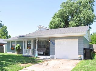 107 N Norman Ave, Moore, OK 73160
