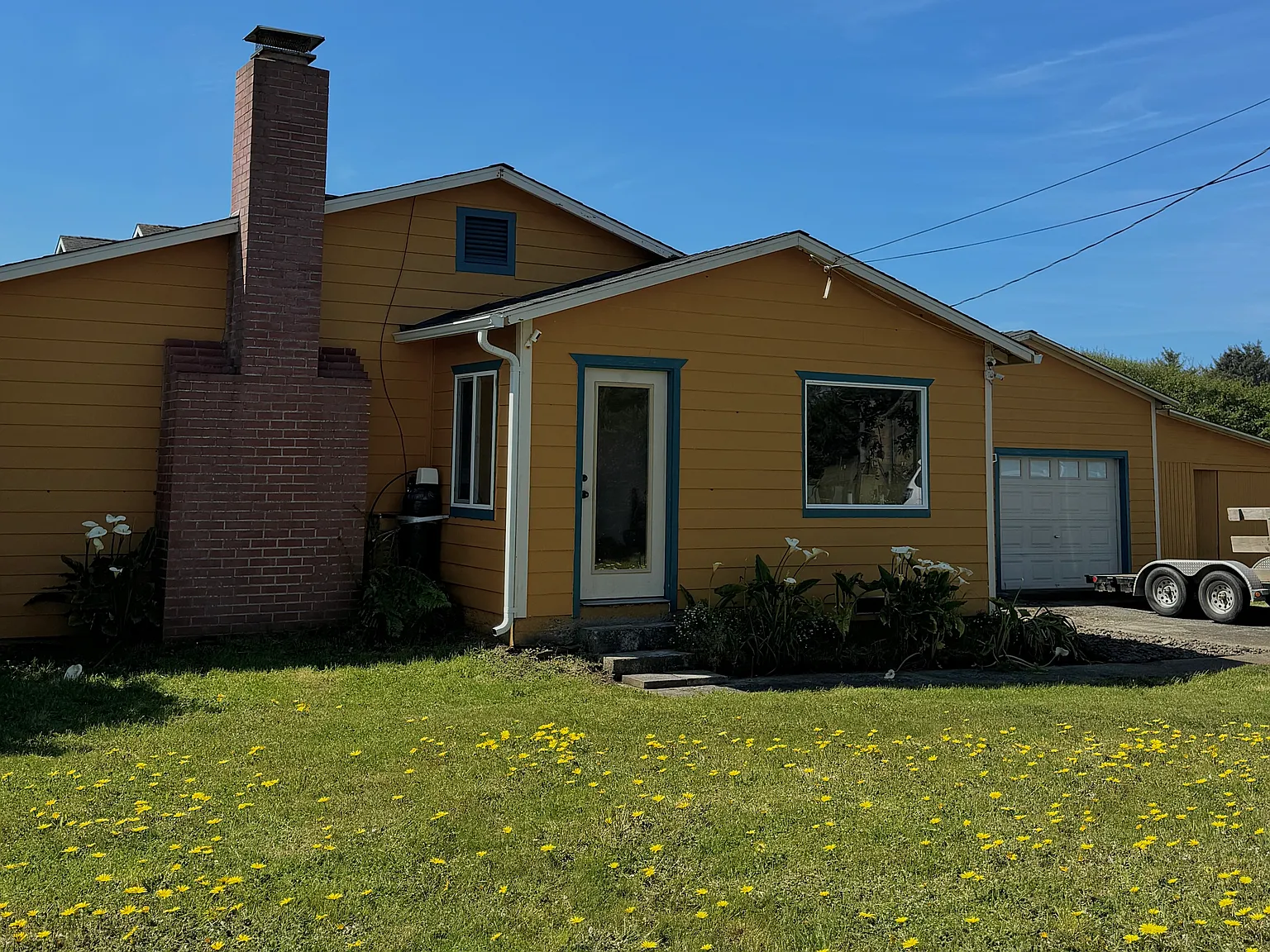 3 bed, 1600 sqft, $2,500 — Photo 1