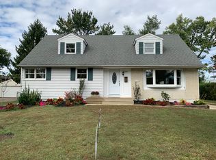 2105 Arleigh Rd, Cinnaminson, NJ 08077