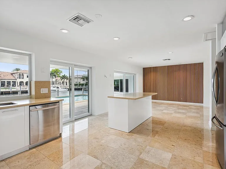 40 Isla Bahia Dr — Photo 12