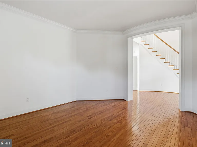 23059 Bronstein Ln — Photo 15