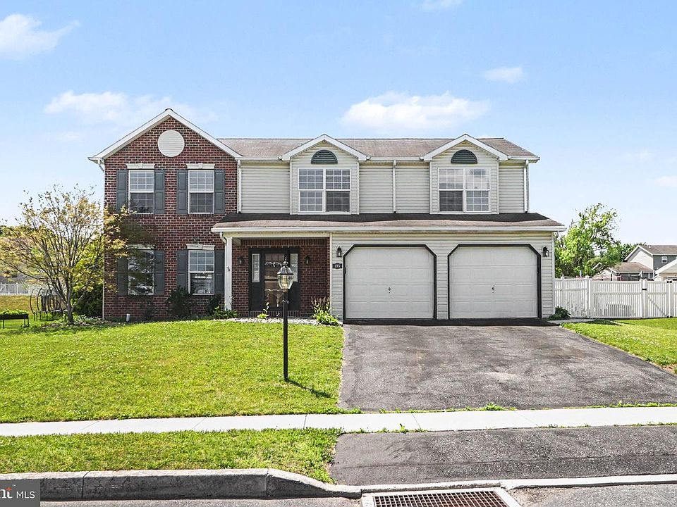 1st image of 195 Martel Cir