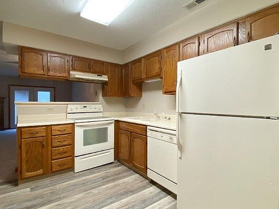 3rd image of 6426 Cotton Bay Dr N