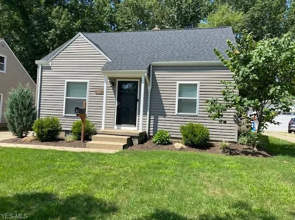 3064 7th St, Cuyahoga Falls, OH 44221