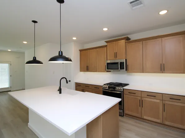 509 Ridgewood Dr, Van Alstyne, TX