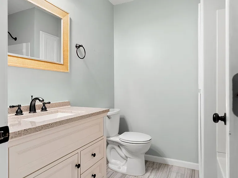 525 W Fresno St — Photo 10