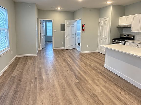 3rd image of 240 Rosa Parks Blvd #1