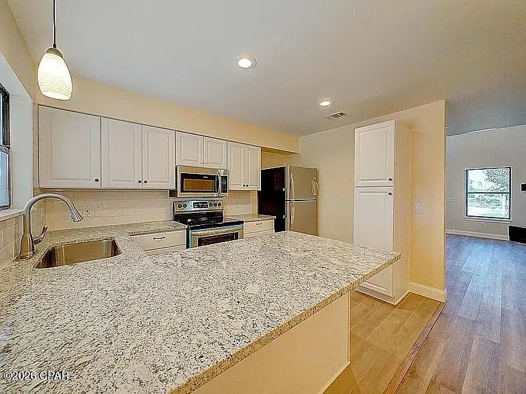 3 bed, 1448 sqft, $1,795 — Photo 3