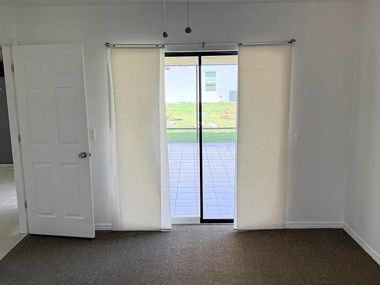 508 NW Azalea Ave — Photo 5