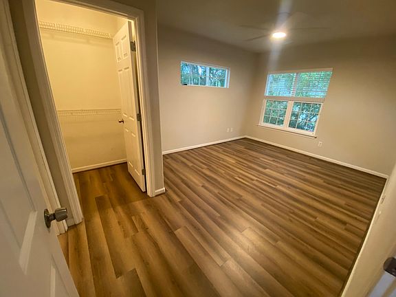Master Bedroom - walk in closet