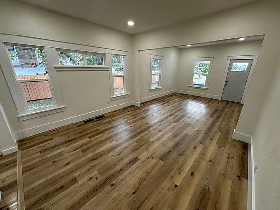 5th image of 1327 D Ave
