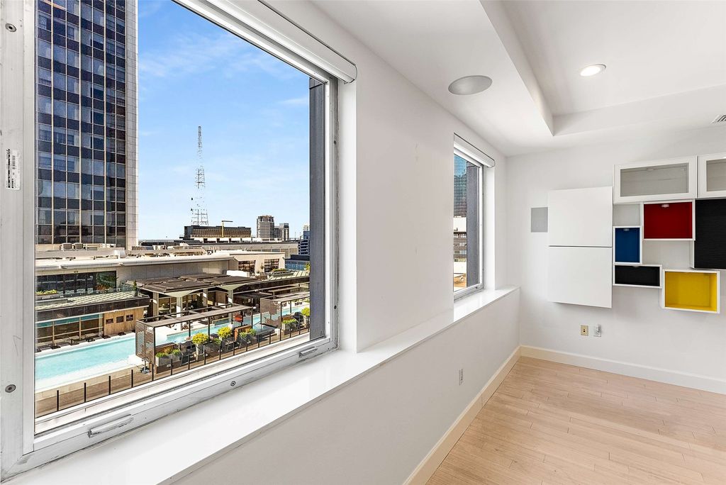 1505 Elm St APT 1003, Dallas, TX 75201 condo