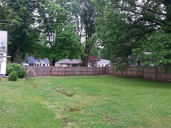 4th image of 41877 Emerson Ct