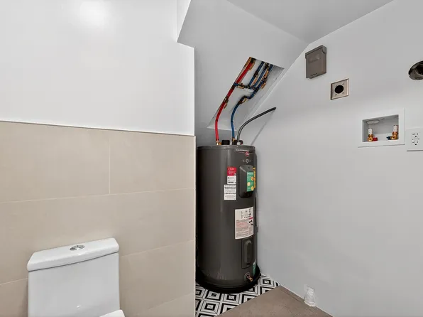 31 Bayview Avenue image 13 of 30