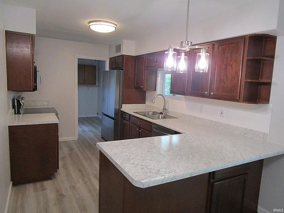 5th image of 600 Wedgewood Pl