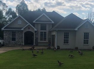 500 Kaitlin Dr, Grenada, MS 38901