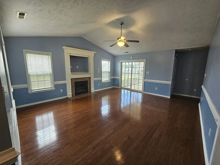 389 Ivywood Ln — Photo 19