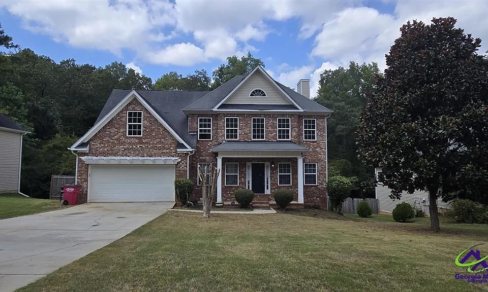 235 W Spring Dr