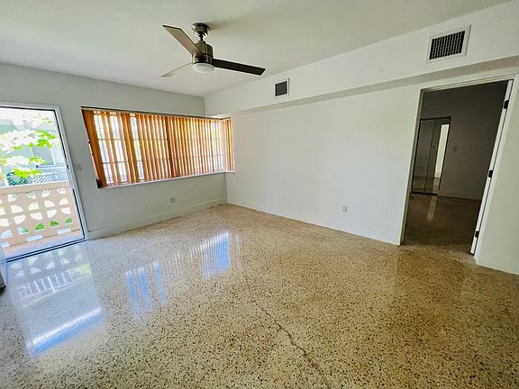 3rd image of 2041 Calais Dr #5
